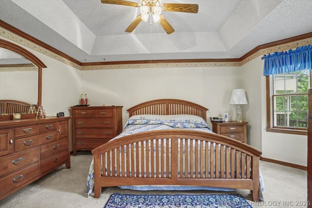 33591 Oak Park Drive, Wagoner, OK 74467