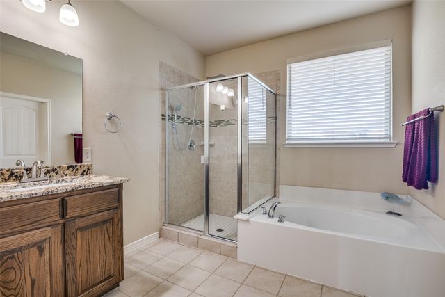 304 Amber Lane, Nevada, TX 75173