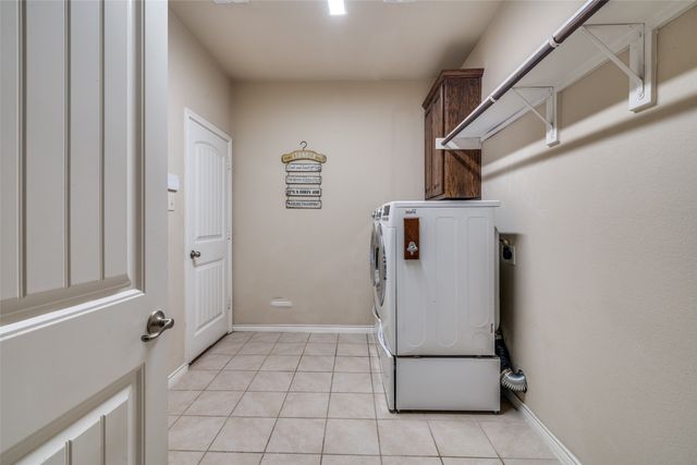 304 Amber Lane, Nevada, TX 75173
