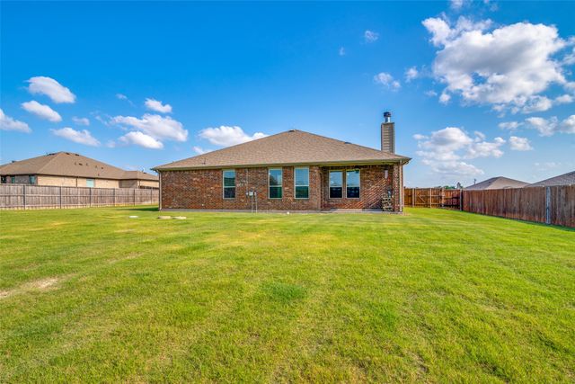 304 Amber Lane, Nevada, TX 75173