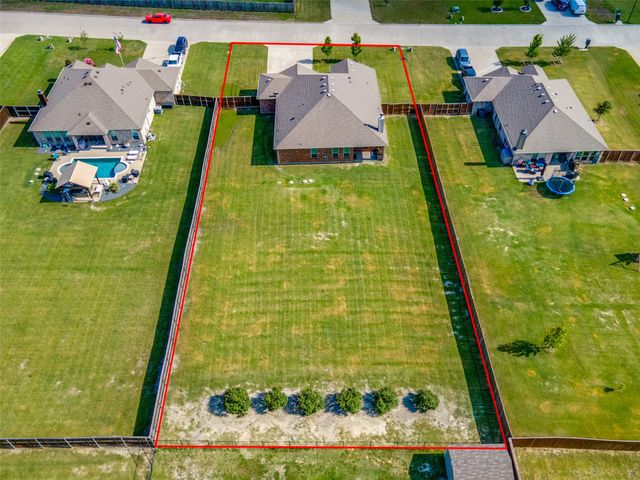 304 Amber Lane, Nevada, TX 75173
