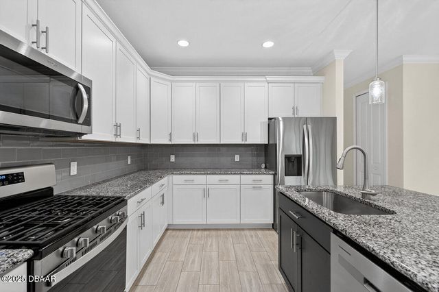 899 Margaritaville Avenue, Daytona Beach, FL 32124