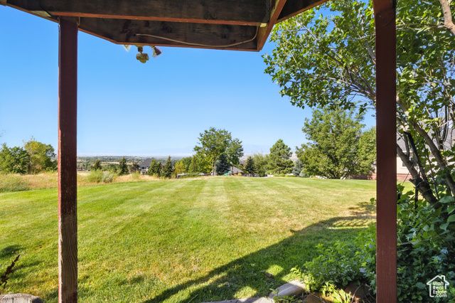 1990 E CANYON RIDGE DR, North Logan, UT 84341