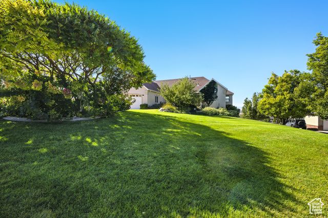 1990 E CANYON RIDGE DR, North Logan, UT 84341