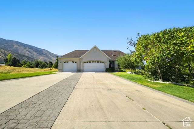 1990 E CANYON RIDGE DR, North Logan, UT 84341