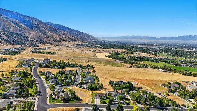 1990 E CANYON RIDGE DR, North Logan, UT 84341