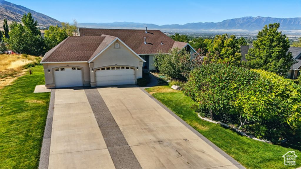 1990 E CANYON RIDGE DR, North Logan, UT 84341