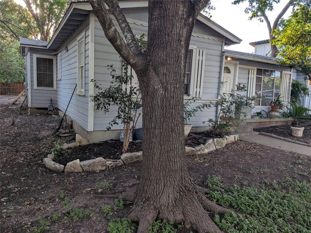 5906 Nasco DR, Austin, TX 78757