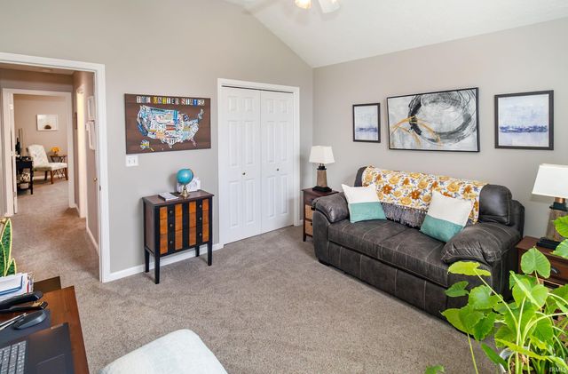 3748 Collingswood Drive, Evansville, IN 47725