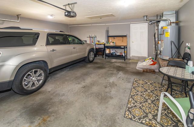 3748 Collingswood Drive, Evansville, IN 47725