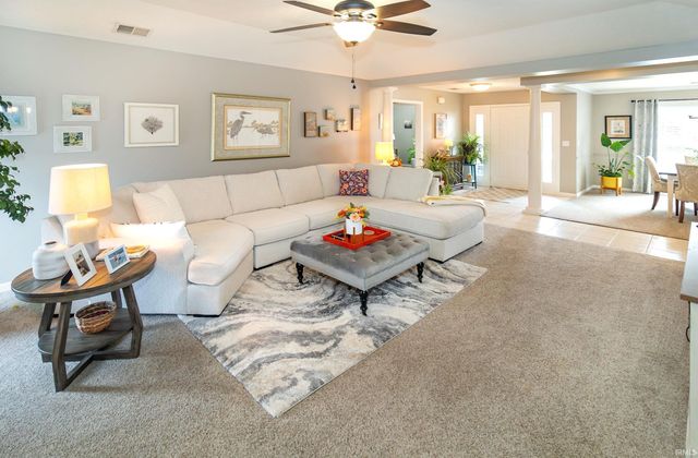 3748 Collingswood Drive, Evansville, IN 47725