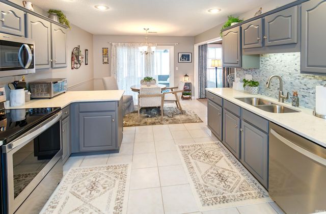 3748 Collingswood Drive, Evansville, IN 47725