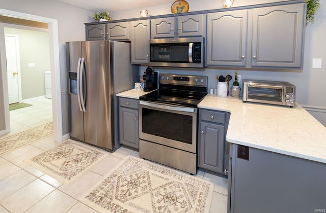 3748 Collingswood Drive, Evansville, IN 47725