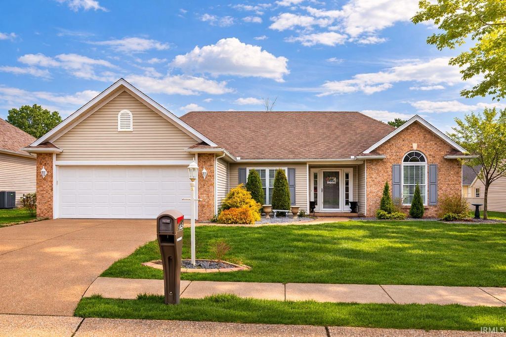 3748 Collingswood Drive, Evansville, IN 47725