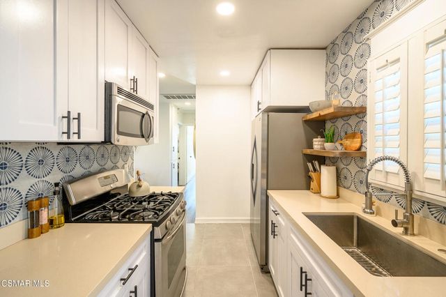 12247 Cedar Avenue, Hawthorne, CA 90250