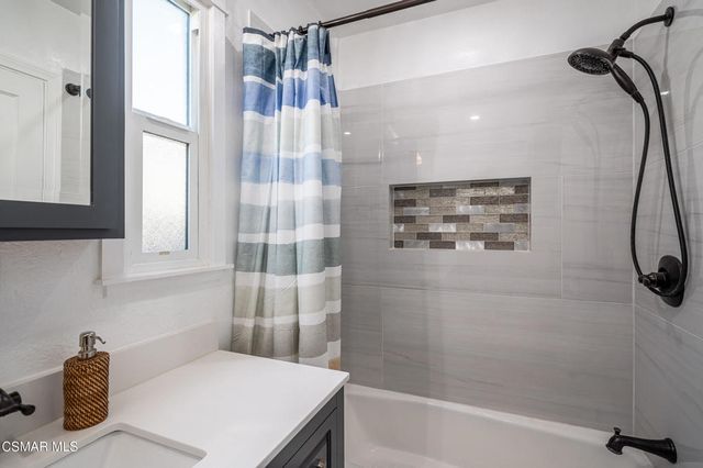 12247 Cedar Avenue, Hawthorne, CA 90250