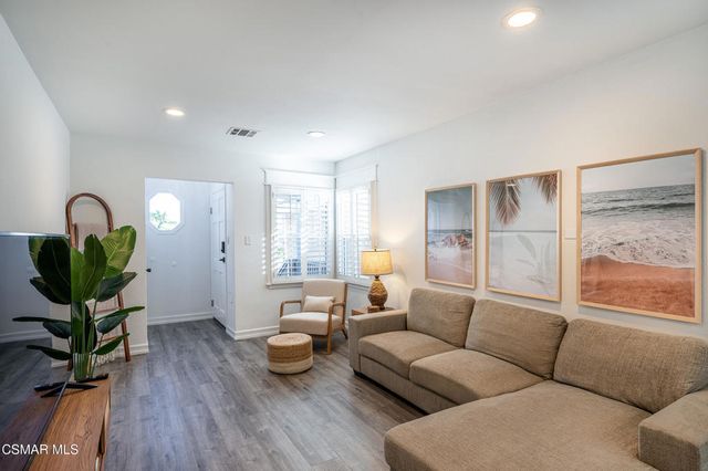 12247 Cedar Avenue, Hawthorne, CA 90250