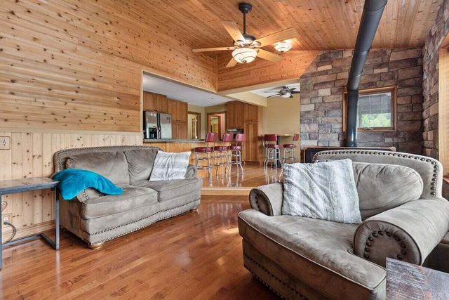 N3365 Miller ROAD, La Crosse, WI 54601