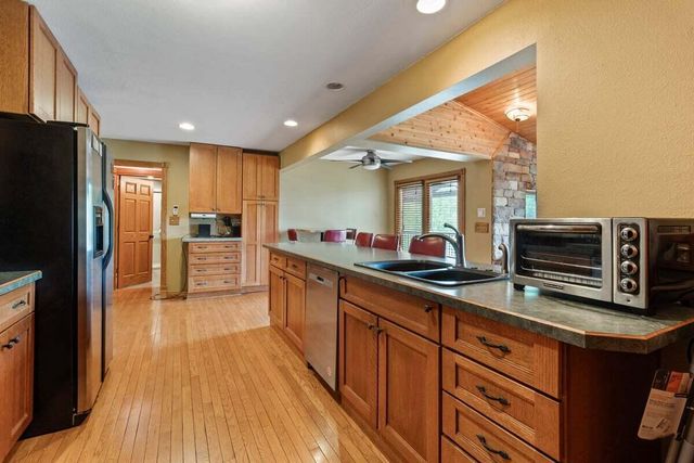 N3365 Miller ROAD, La Crosse, WI 54601