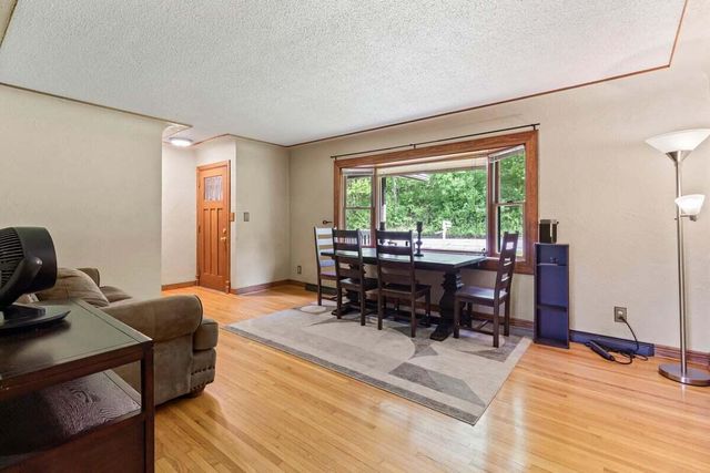 N3365 Miller ROAD, La Crosse, WI 54601