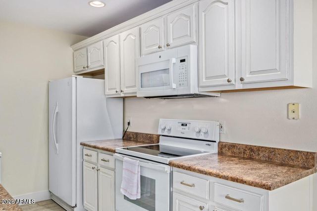 1037 N 84th Place, Scottsdale, AZ 85257