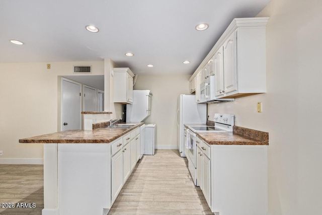 1037 N 84th Place, Scottsdale, AZ 85257