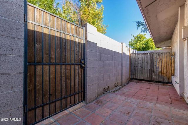 1037 N 84th Place, Scottsdale, AZ 85257