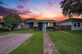 1153 55TH AVENUE N, St Petersburg, FL 33703