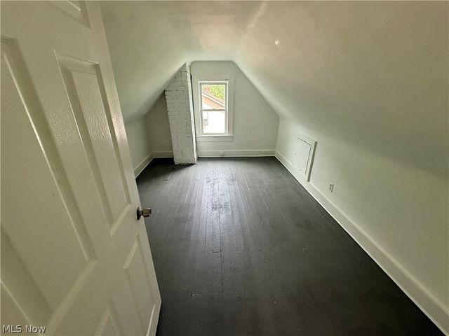 895 Beardsley Street, Akron, OH 44311