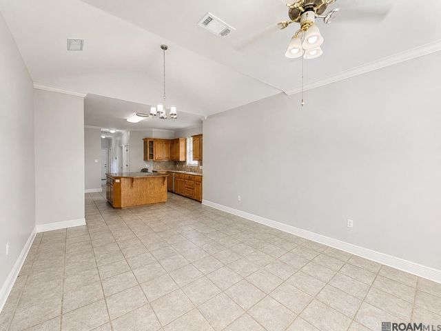 16427 Wesley Evans Rd, Prairieville, LA 70769