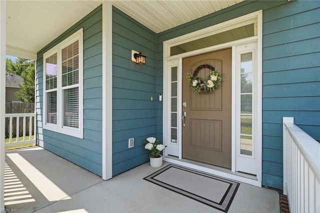 4704 Wood Stork DR, Chesapeake, VA 23321