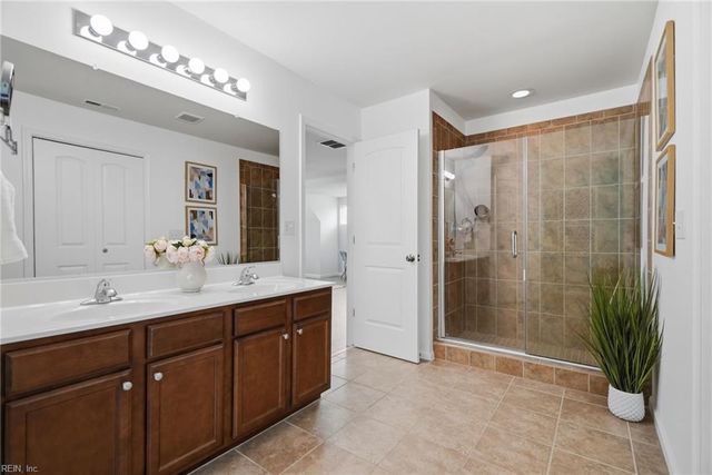 4704 Wood Stork DR, Chesapeake, VA 23321