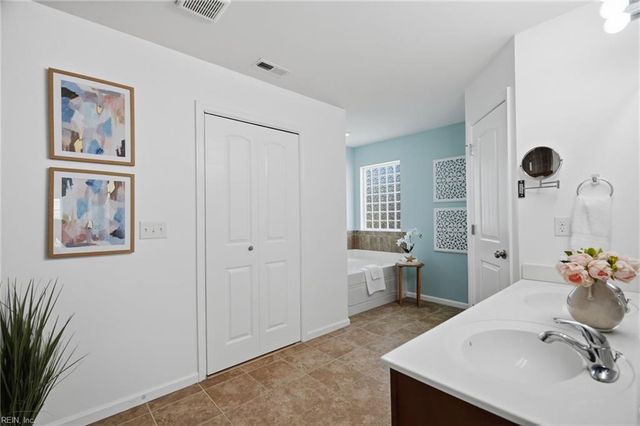 4704 Wood Stork DR, Chesapeake, VA 23321