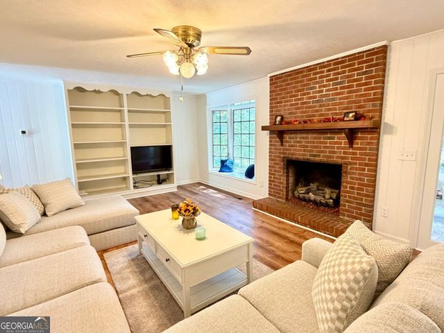 5 Plantation Circle, Carrollton, GA 30117
