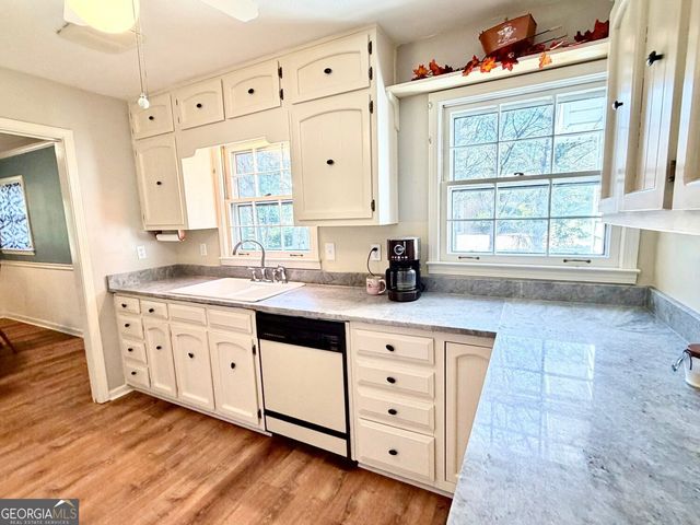 5 Plantation Circle, Carrollton, GA 30117