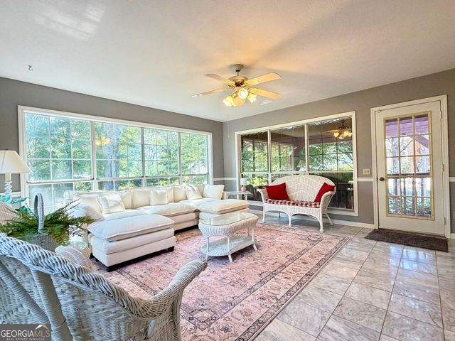 5 Plantation Circle, Carrollton, GA 30117
