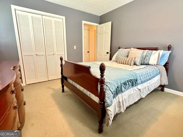 5 Plantation Circle, Carrollton, GA 30117