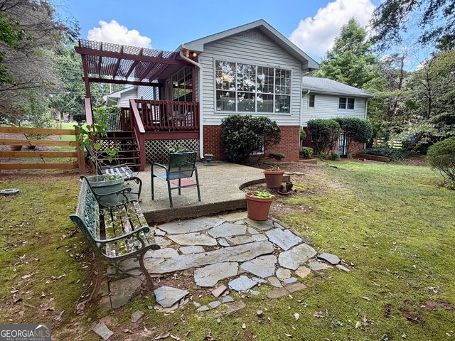 5 Plantation Circle, Carrollton, GA 30117