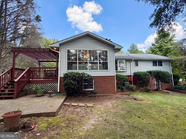 5 Plantation Circle, Carrollton, GA 30117