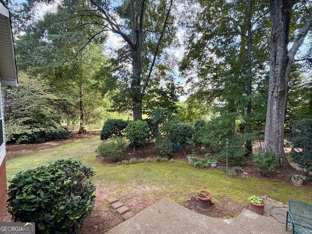 5 Plantation Circle, Carrollton, GA 30117