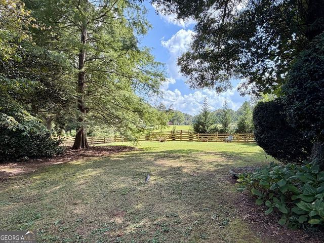 5 Plantation Circle, Carrollton, GA 30117