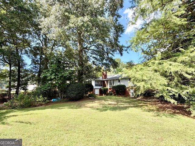 5 Plantation Circle, Carrollton, GA 30117