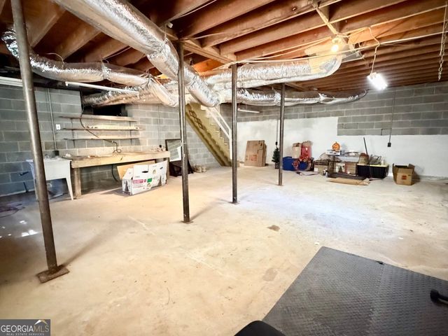 5 Plantation Circle, Carrollton, GA 30117