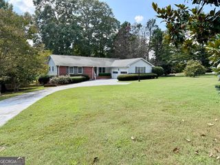 5 Plantation Circle, Carrollton, GA 30117