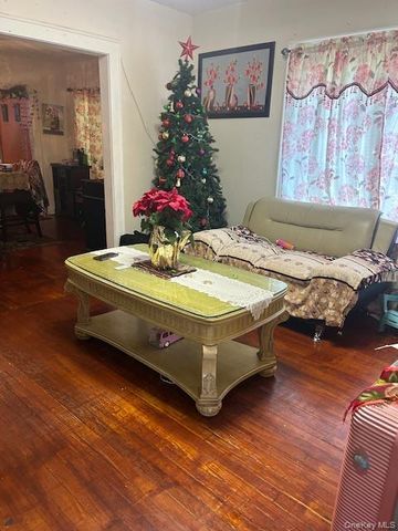 737 Stowe Avenue, North Baldwin, NY 11510