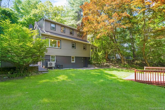 49 Entrance Way, Purdys, NY 10578