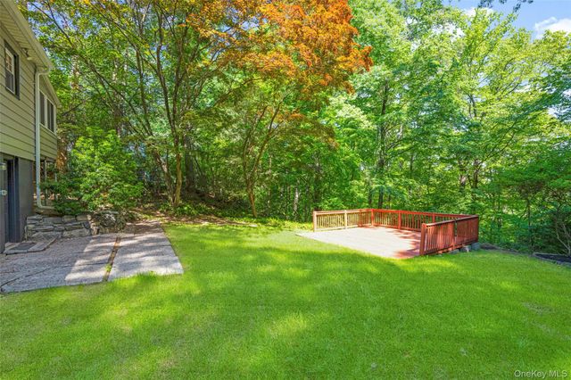 49 Entrance Way, Purdys, NY 10578