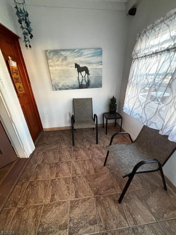 552 Market St, Paterson City, NJ 07513 — photo 2