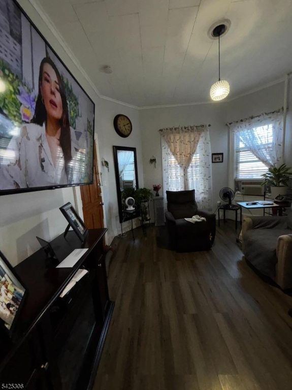 552 Market St, Paterson City, NJ 07513 — photo 3
