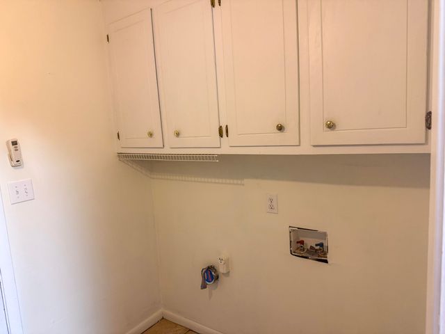 29 Country Dr., Petal, MS 39465